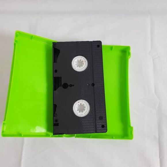 The Wiggles – Dance Party (VHS, 2001) - Picture 3 of 4